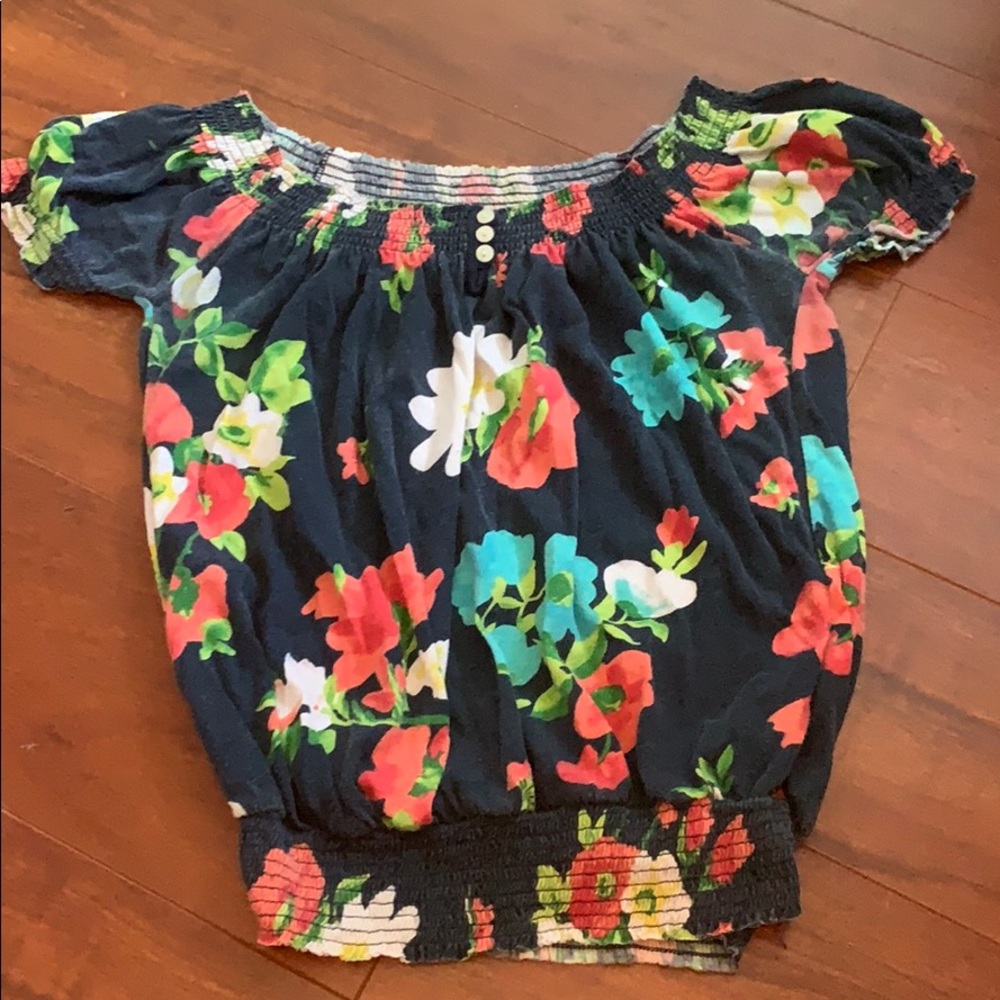 Aeropostale floral top